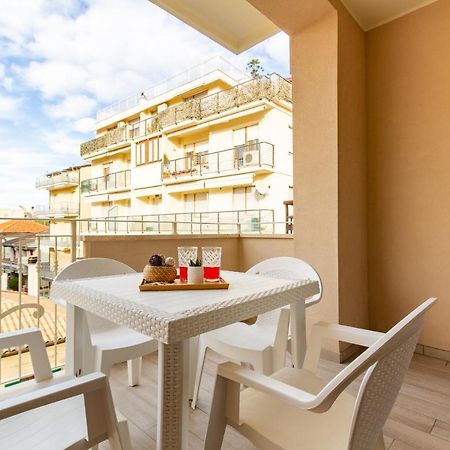 Appartamento Giada 1P - Palazzina Laura MyHo Casa Tortoreto Esterno foto